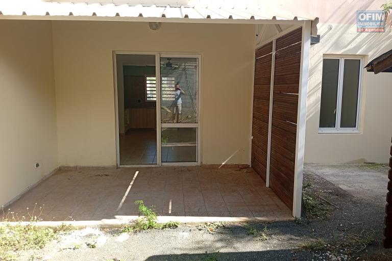 A LOUER APPARTEMENT T2 EN REZ DE JARDIN DE 60 M2 A LA SALINE LES BAINS