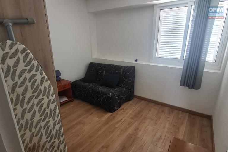 A Vendre Maison 2 chambres avec garage à SAINTE SUZANNE/ CENTRE