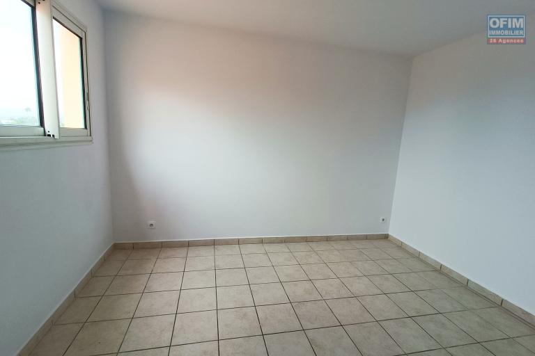 A Louer Appartement 2 chambres avec place de parking et 2 terrasses à Saint-André