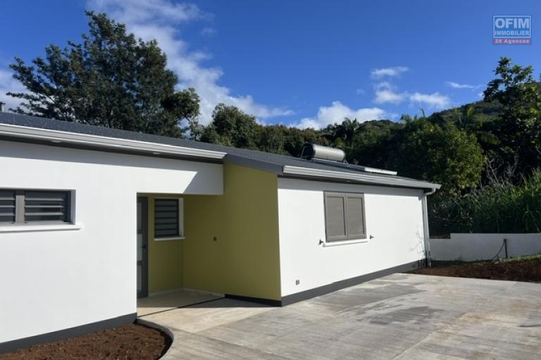 A louer villa F4 neuve dans une petite impasse calme de la Ravine Sèche AVIRONS