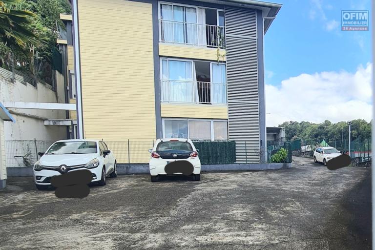 A vendre immeuble de 6 appartements sur Sainte Suzanne