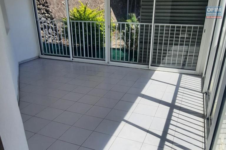 A vendre immeuble de 6 appartements sur Sainte Suzanne