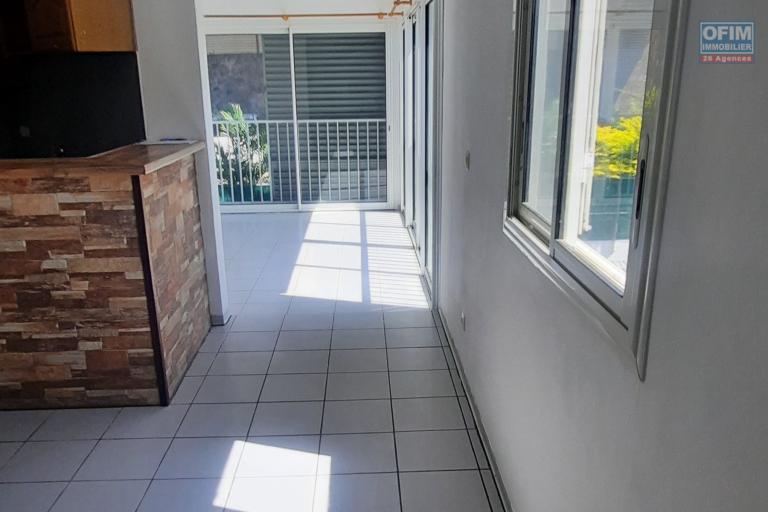 A vendre immeuble de 6 appartements sur Sainte Suzanne