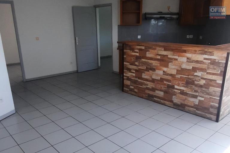A vendre immeuble de 6 appartements sur Sainte Suzanne