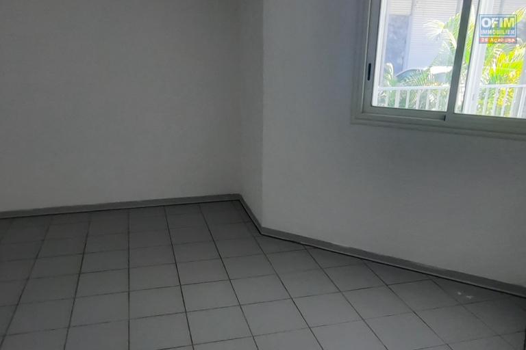 A vendre immeuble de 6 appartements sur Sainte Suzanne