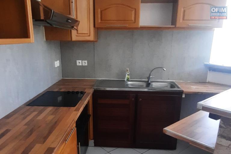 A vendre immeuble de 6 appartements sur Sainte Suzanne