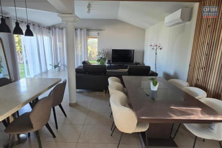 A louer magnifique et grande villa de type F7 - prestations haut de gamme le Tampon Trois Mares