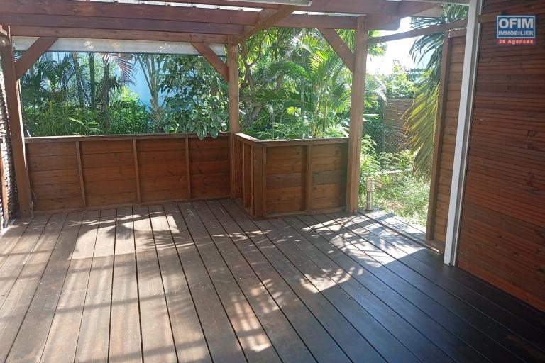 A LOUER APPARTEMENT T2 EN REZ DE JARDIN DE 60 M2 A LA SALINE LES BAINS