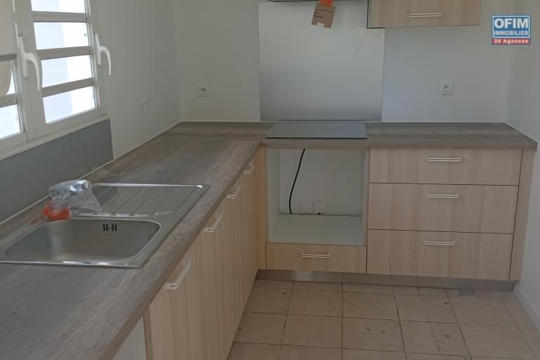 A LOUER APPARTEMENT T2 EN REZ DE JARDIN DE 60 M2 A LA SALINE LES BAINS