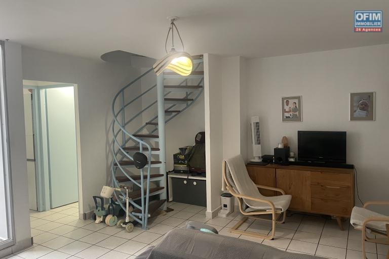 À VENDRE T3 DUPLEX EN REZ DE CHAUSSEE 69 M2 BOUCAN CANOT RÉSIDENCE ODYSSEAN