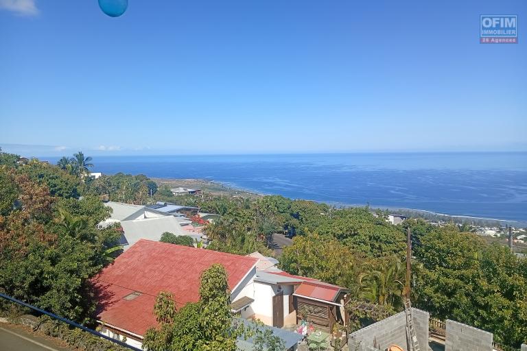 A VENDRE MAISON F3 DE PLAIN PIED DE 174 M2 DE SURFACE AVEC VUE MER A L'ETANG ST LEU