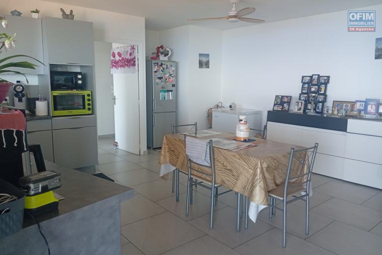 A VENDRE MAISON F3 DE PLAIN PIED DE 174 M2 DE SURFACE AVEC VUE MER A L'ETANG ST LEU