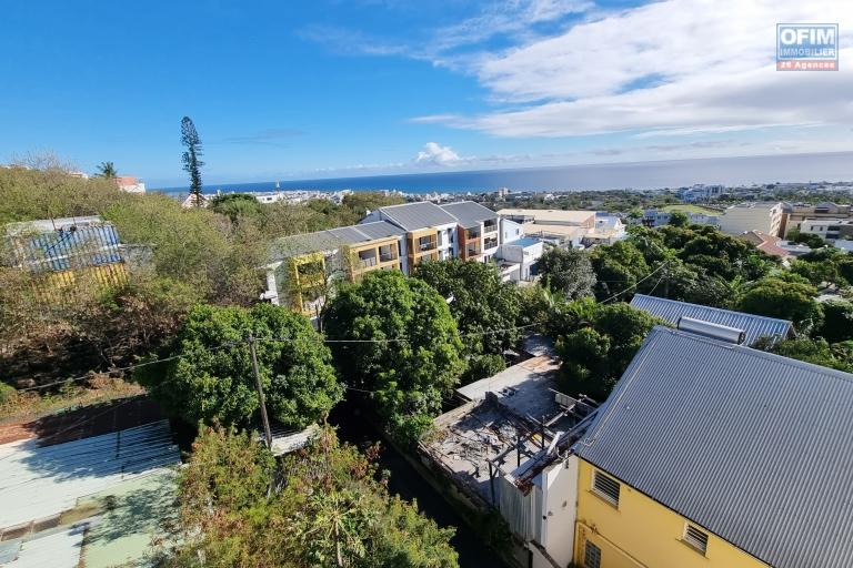 T2 avec grande terrasse et vue mer à Montgaillard