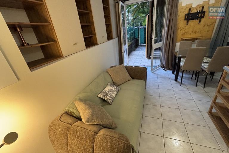 T2 meublé en sousplex à louer à la Montagne residence les huppes de Bourbon