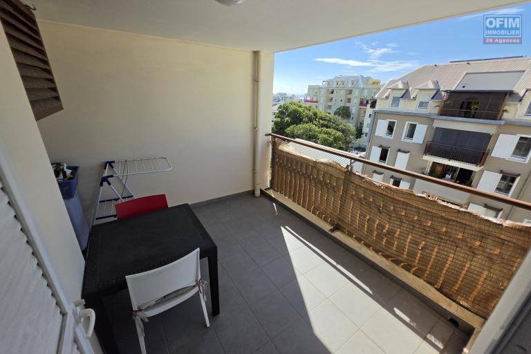 A vendre un appartement T1 de 47m2 dans la résidence Le Patio Saint-Denis ville REUNION