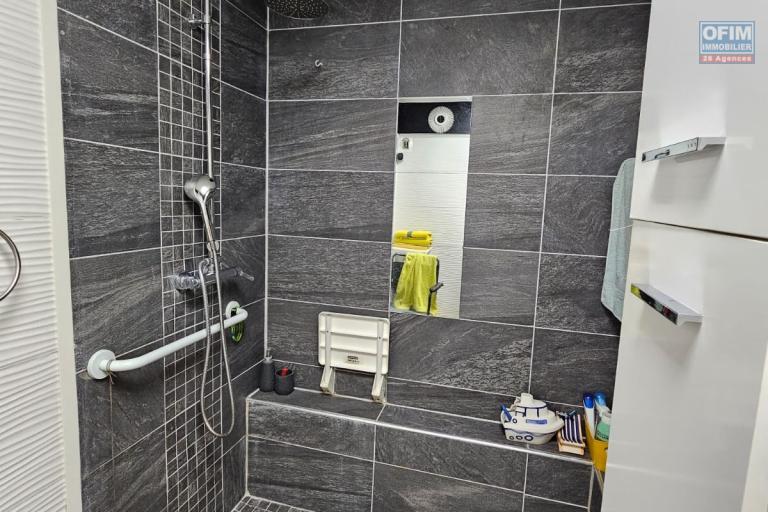 A vendre à LA POSSESSION (97419) un T4 d’environ 80 m² avec une vue panoramique