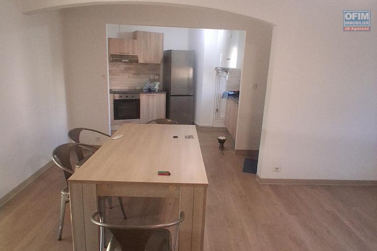 A LOUER bel appartement de type F3 sur LA POSSESSION à 891,50 euros !