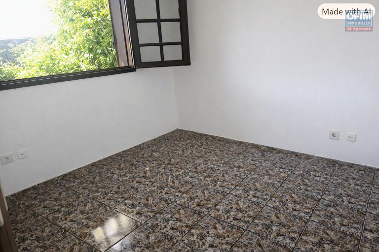À Louer à Saint-André maison F4