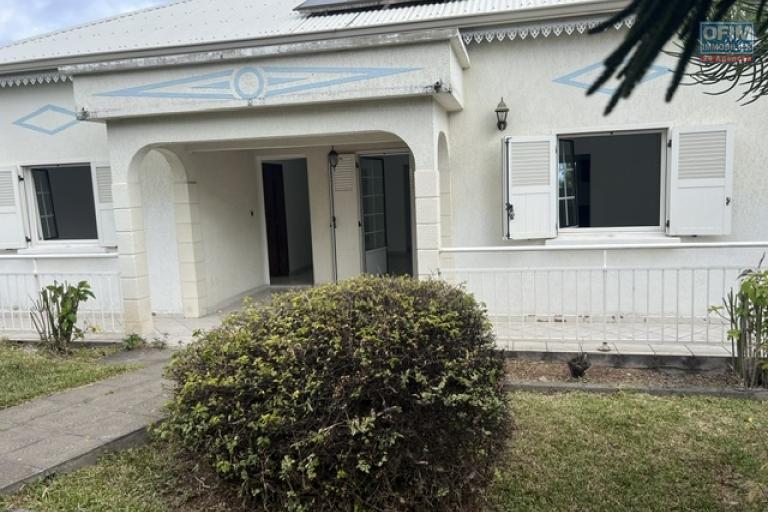 A louer villa F5 avec petite vue et proche du lyc&eacute;e des AVIRONS
