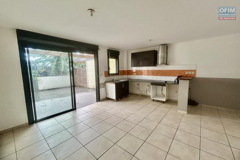 À louer – Appartement T2 de 49 m² en rez-de-jardin – Sainte-Clotilde, La Bretagne