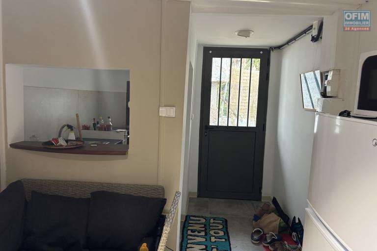 A vendre - Ensemble immobilier de 5 appartements à La Chaloupe Saint-Leu