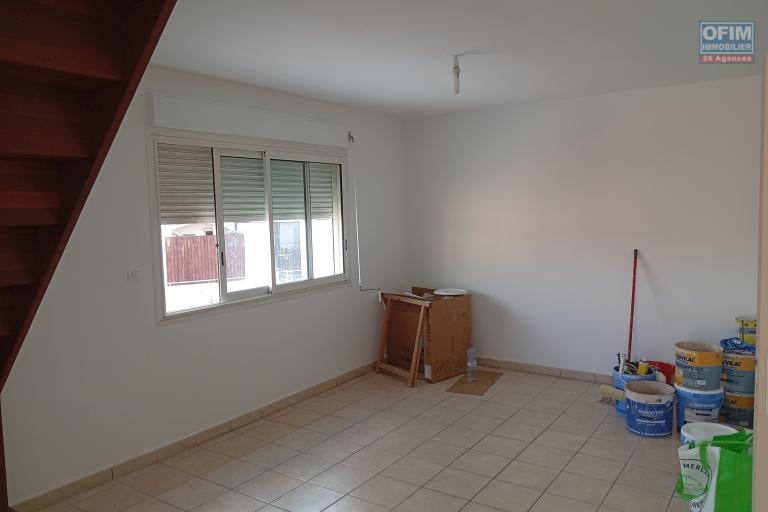 A LOUER APPARTEMENT T3 DE 78 M2 AVEC JARDIN A LA SALINE LES BAINS