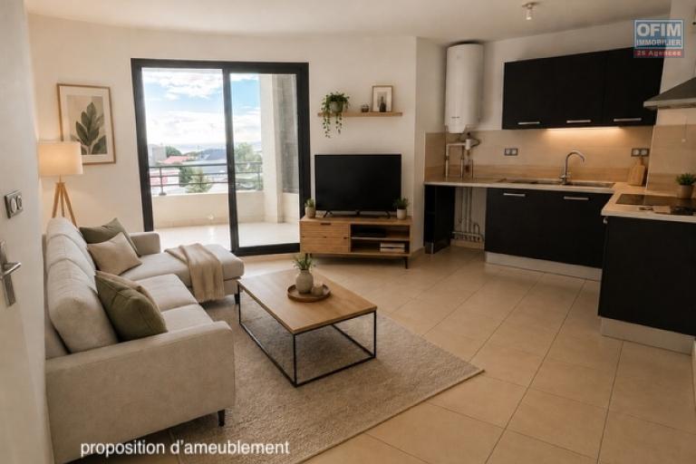 en vente T2 dans la residence Lobellia à Ste Clotilde proche de toutes les commodités .