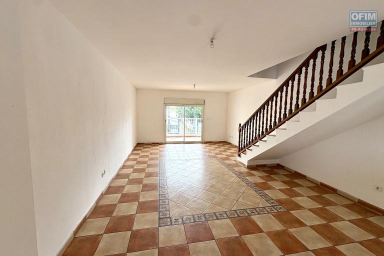 A Louer bel appartement F3 en Duplex avec 2 terrasses