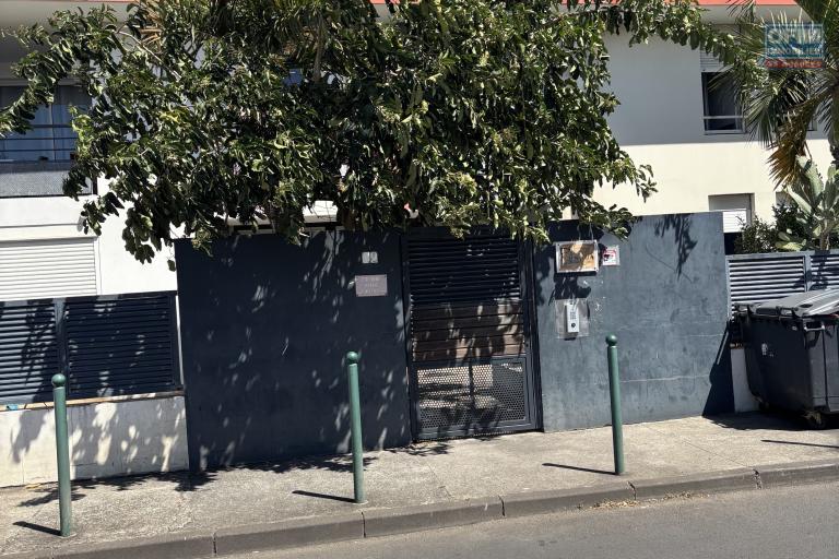 À LOUER – STUDIO À SAINT-DENIS
