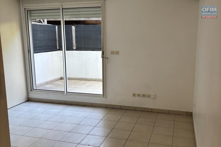 À LOUER – STUDIO À SAINT-DENIS