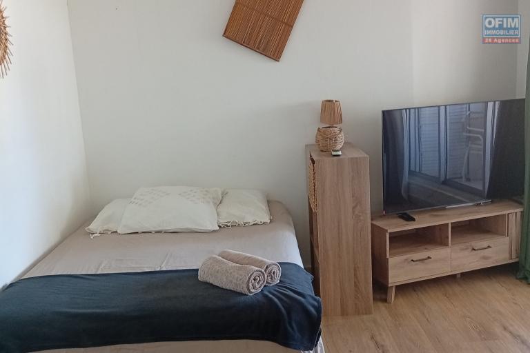A VENDRE STUDIO  r&eacute;nov&eacute; meubl&eacute; neuf BOUCAN CANOT