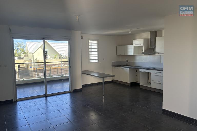 A vendre - Saint-Leu - Tr&egrave;s beau T3 d'environ 62 m2 en face de la plage