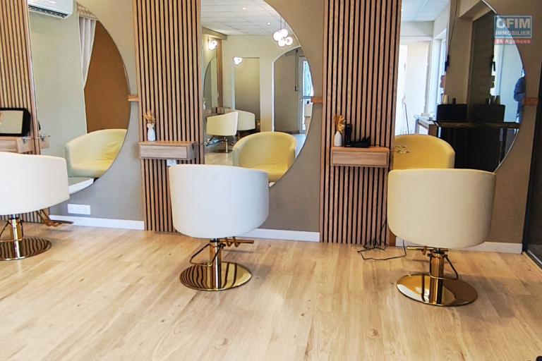 À VENDRE EN URGENCE – Salon de coiffure & esthétique Amelie Rose au cœur de Saint-Pierre à 35 000 €