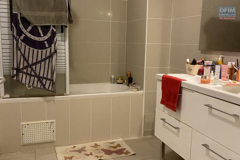 A vendre appartement T3 avec beau volume - A la Possession Camp Magloire.