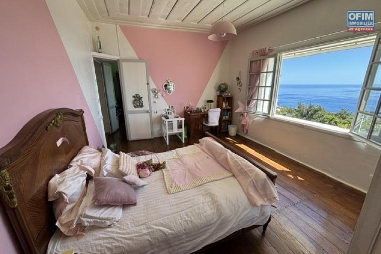 A vendre villa SAINT-DENIS - la Montagne