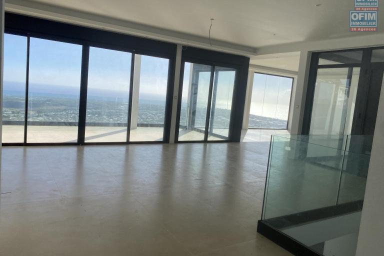 A vendre villa d'architecte avec vue oc&eacute;an panoramique - LA POSSESION