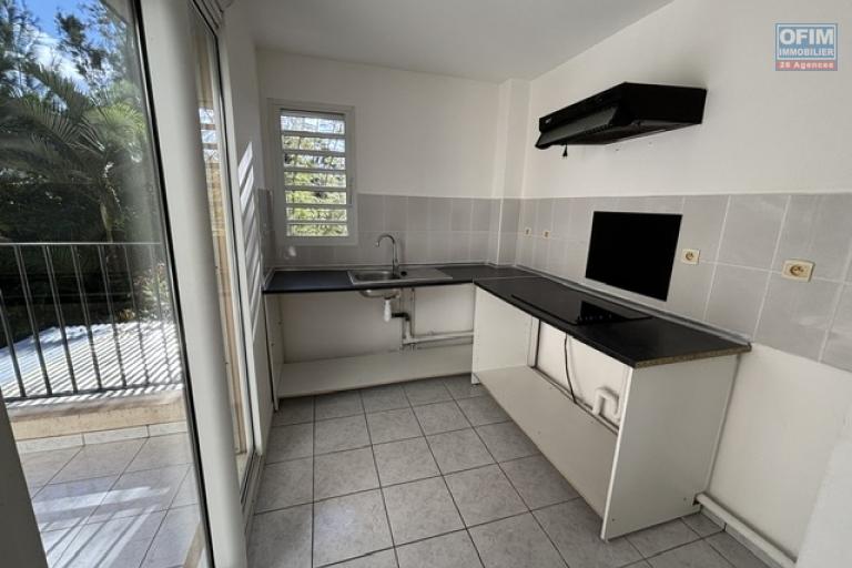A vendre T3 duplex à La Montagne residence les huppes de Bourbon