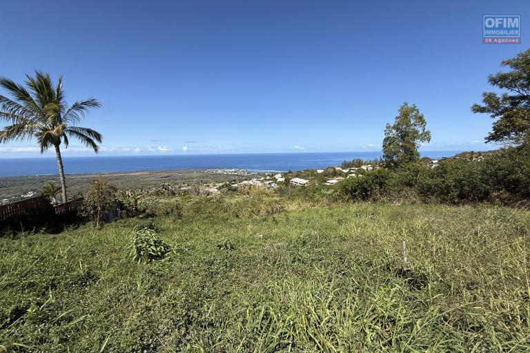 Joli terrain de 505 m² arpenté uniquement pour un projet touristique/loisir avec pleine vue mer à 250 m d'altitude