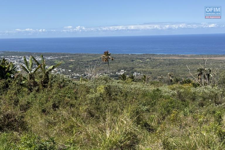 Joli terrain de 505 m² arpenté uniquement pour un projet touristique/loisir avec pleine vue mer à 250 m d'altitude