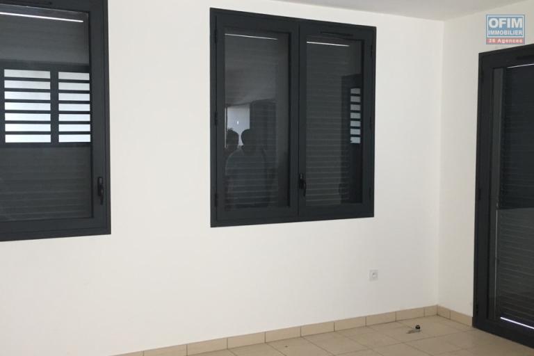 A Louer cet appartement de type F2 sur la résidence BOIS DE SENTEUR à Sainte Clotilde