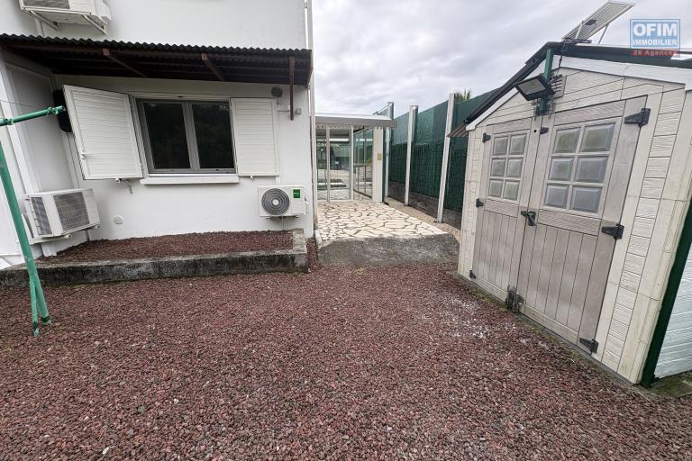 A louer charmant appartement de 2 chambres avec jardin et parking