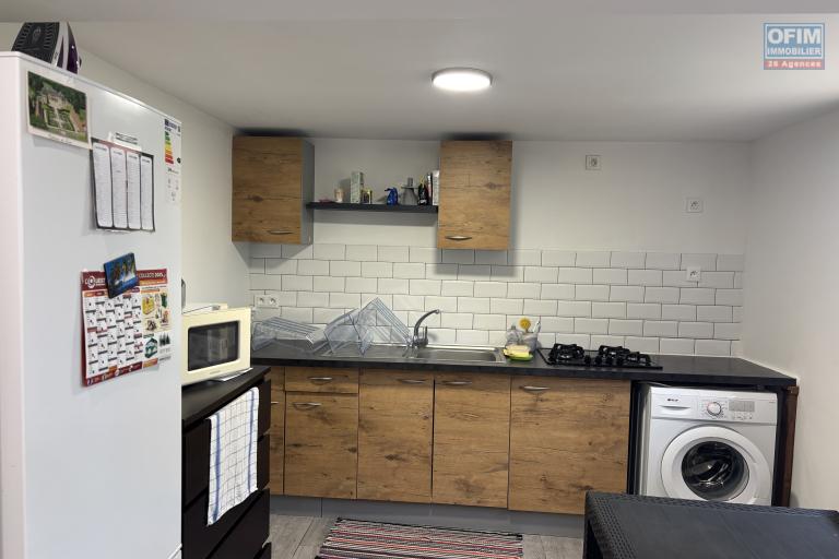 A vendre à la Chaloupe Saint-leu - Maison divisée en 5 appartements