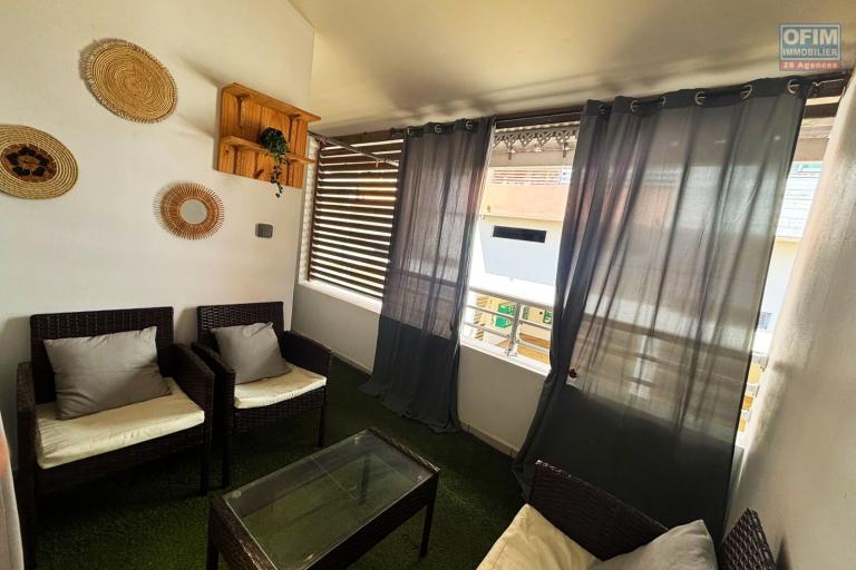 A louer appartement type 2 meublé a la Résidence Zéphyr a Saint - Clotilde proche de hôpital
