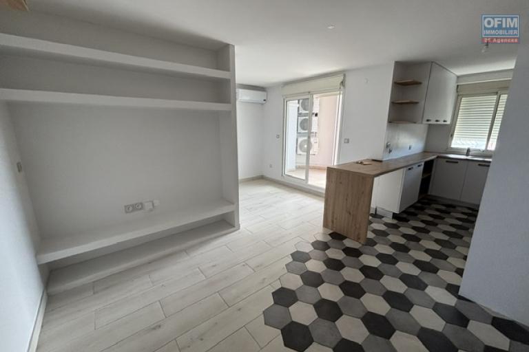 A louer T3 à Ste Clotilde proche gare téléphérique, lycées, rectorat