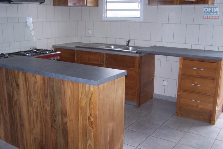 A louer jolie villa de type F4 d'environ 70 m² la Plaine des Cafres 21éme Km