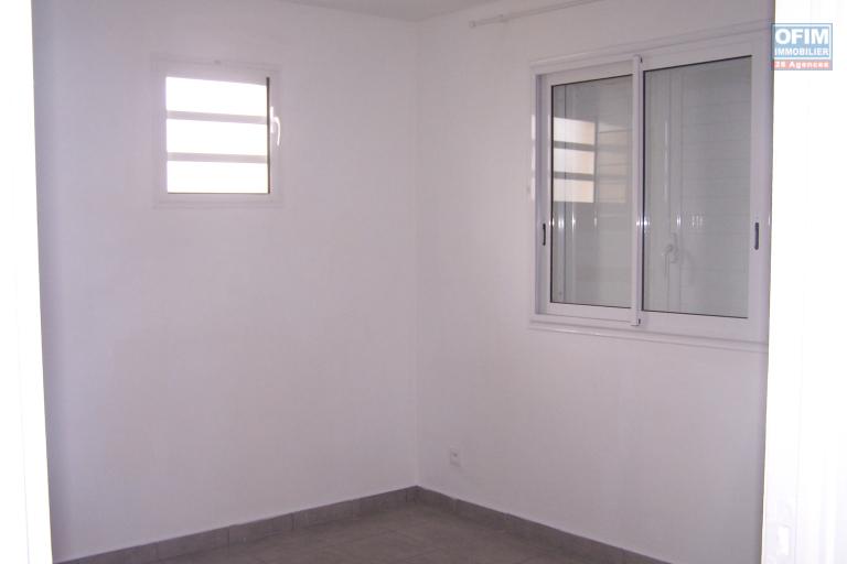 A louer jolie villa de type F4 d'environ 70 m² la Plaine des Cafres 21éme Km
