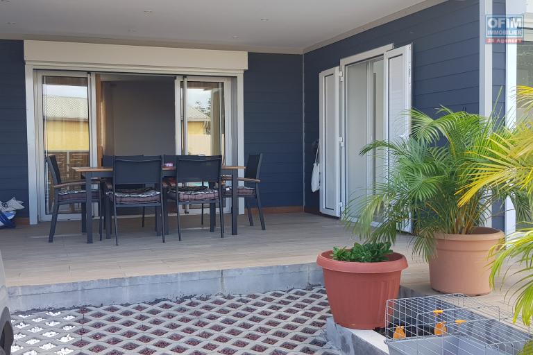 À louer – Villa F5 avec piscine au calme, proche centre-ville de L’Étang-Salé