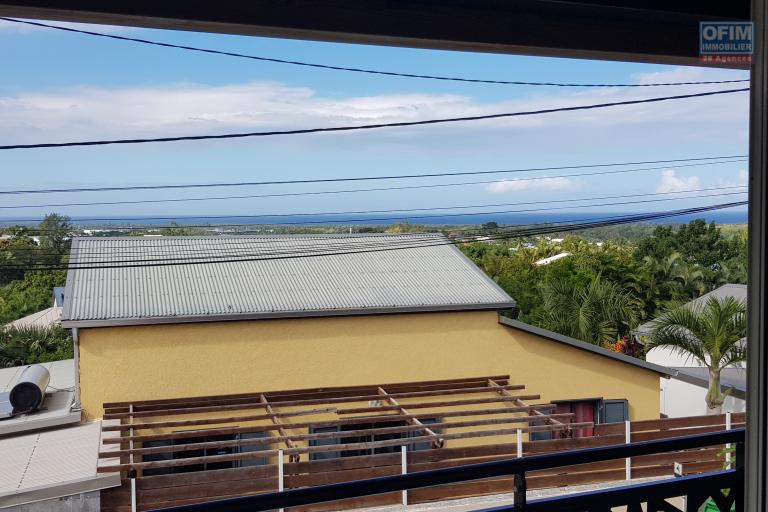 À louer – Villa F5 avec piscine au calme, proche centre-ville de L’Étang-Salé