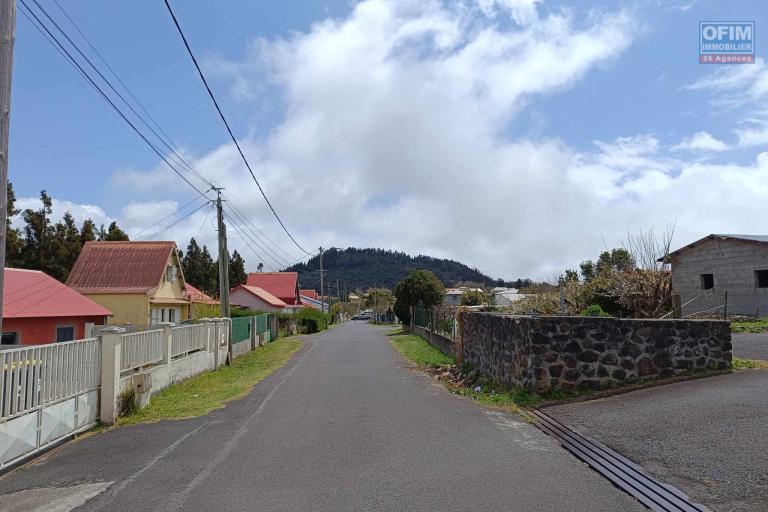 Maison T3 à rénover en bordure du parc national du volcan Plaine des Cafres