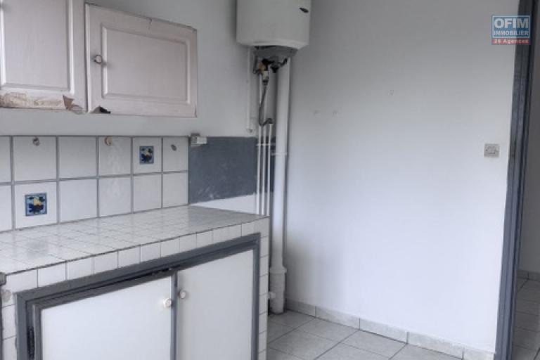A vendre appartement de type F3 spacieux et lumineux à Sainte Clotilde